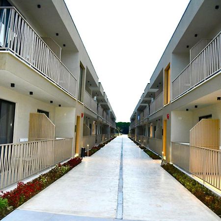 Amber Village Spille Dış mekan fotoğraf