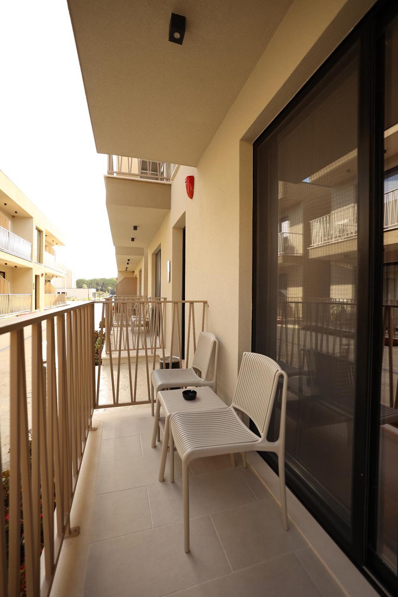 Amber Village Spille Dış mekan fotoğraf